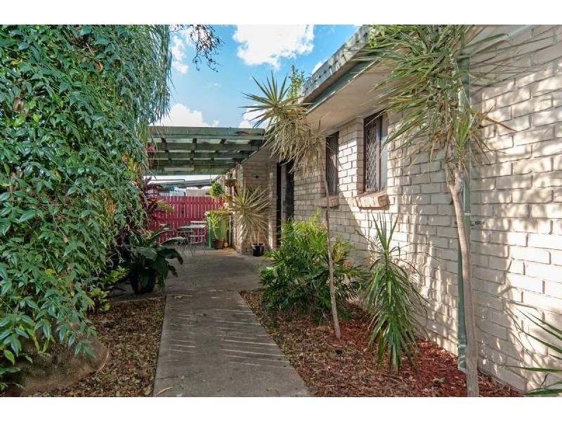 1/25 Henty Drive, Redbank Plains QLD 4301