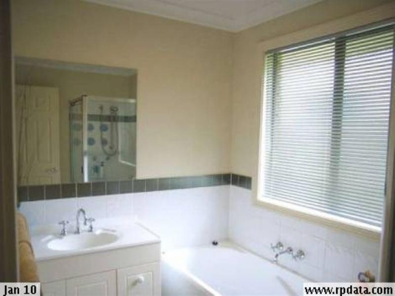 27 Burdekin Court, Collingwood Park QLD 4301