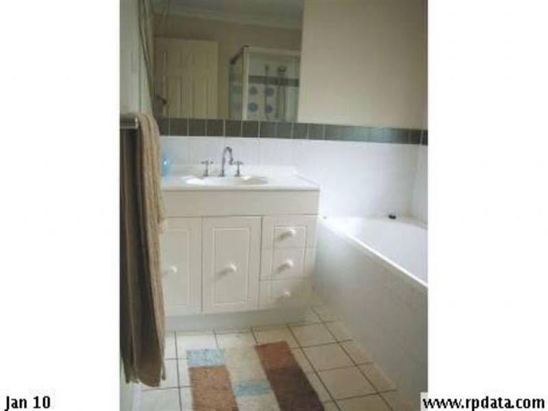 27 Burdekin Court, Collingwood Park QLD 4301