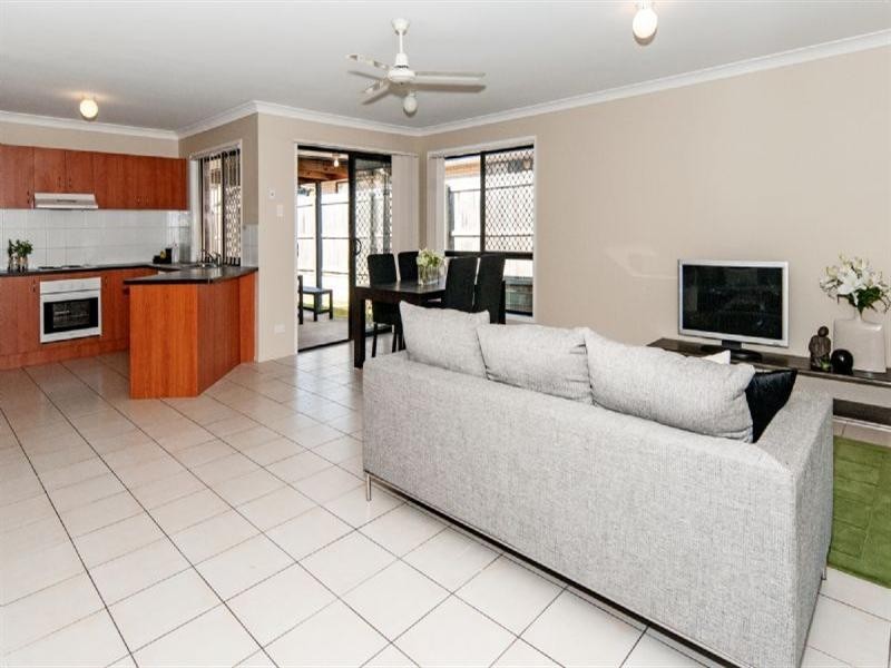 71 Storr Circuit, Goodna QLD 4300