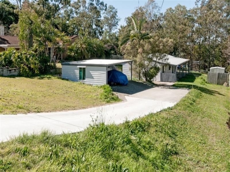 5 McLean Street, Redbank Plains QLD 4301