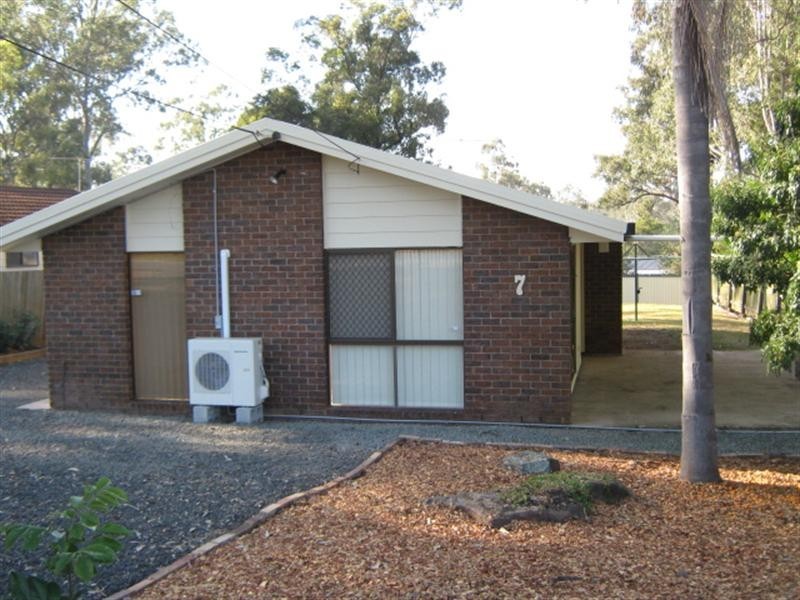 7 Tamatea Drive, Bellbird Park QLD 4300