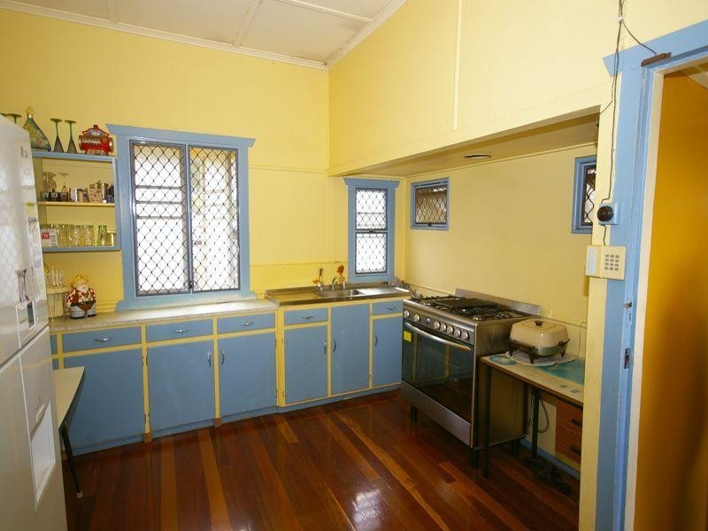 37 Storey Street, Redbank Plains QLD 4301