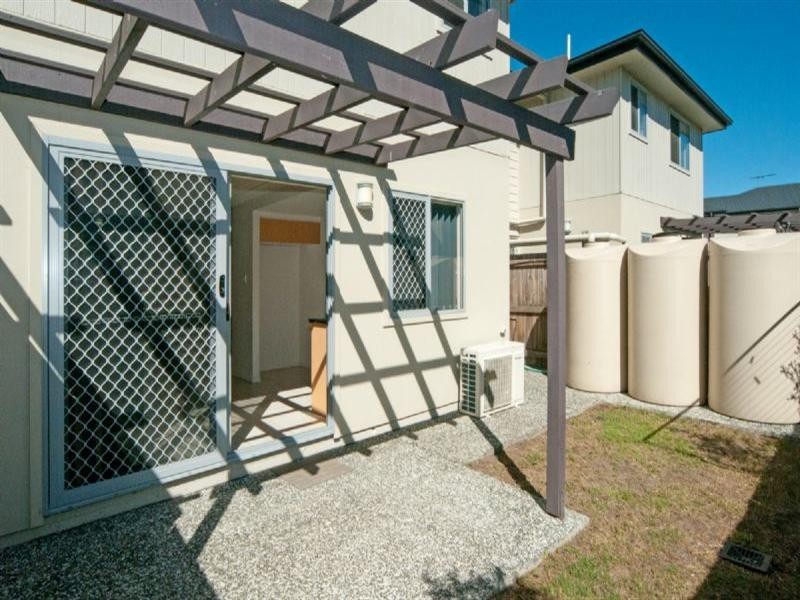 71/266 Henty Drive, Redbank Plains QLD 4301