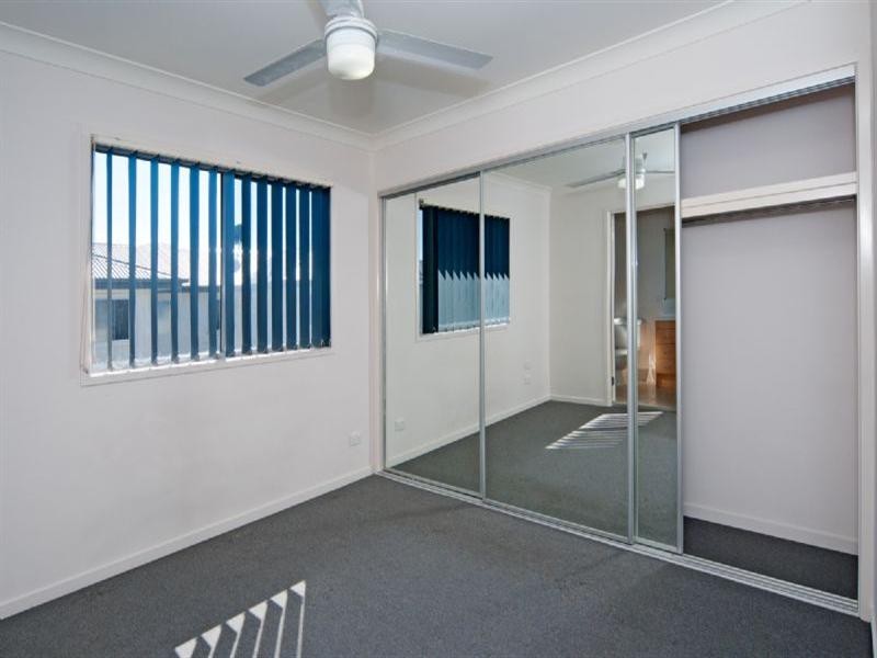71/266 Henty Drive, Redbank Plains QLD 4301