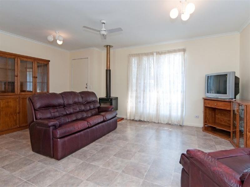 42 Russell Drive, Redbank Plains QLD 4301