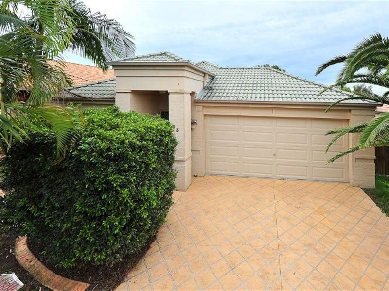 33 Whitmore Crescent, Goodna QLD 4300