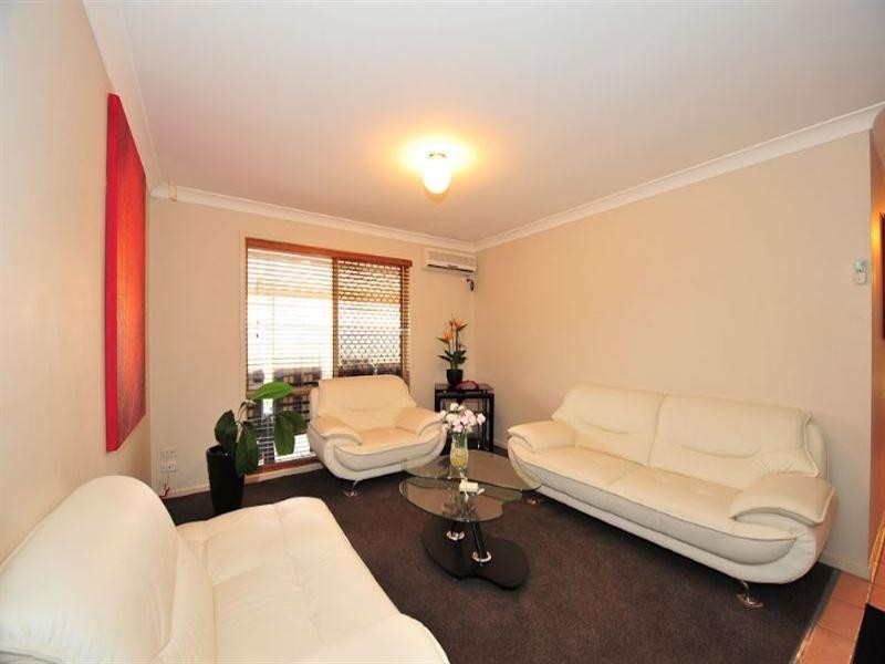33 Whitmore Crescent, Goodna QLD 4300