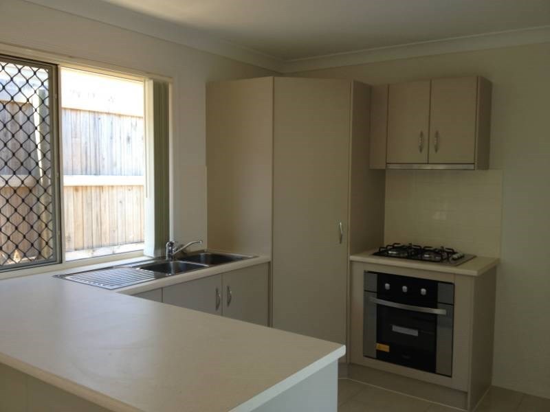 40 Pleasant Drive, Redbank Plains QLD 4301