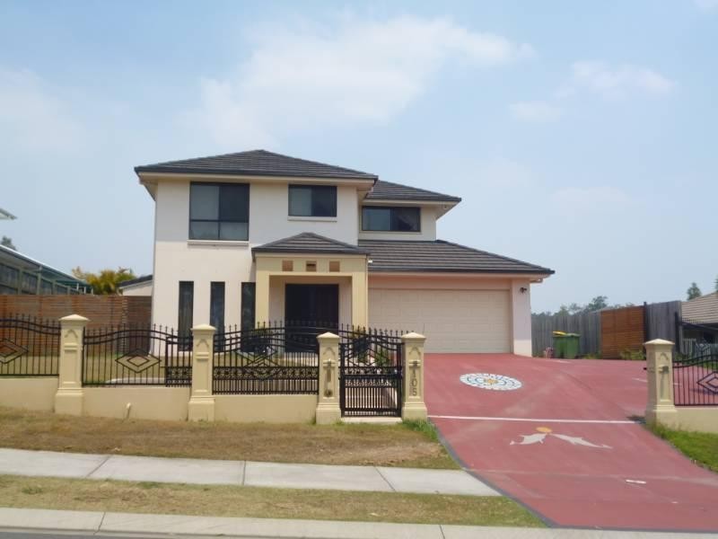 105 Santa Monica Drive, Augustine Heights QLD 4300