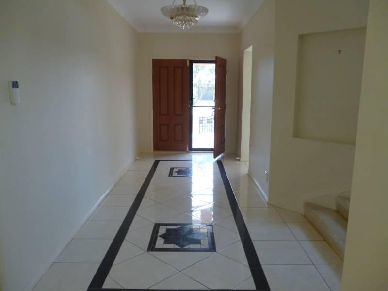 105 Santa Monica Drive, Augustine Heights QLD 4300