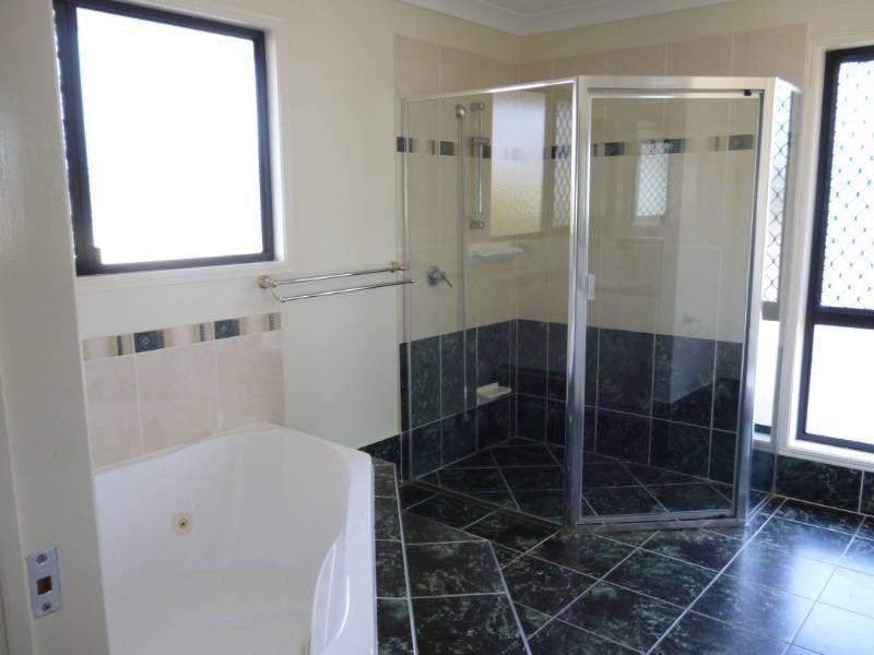 105 Santa Monica Drive, Augustine Heights QLD 4300