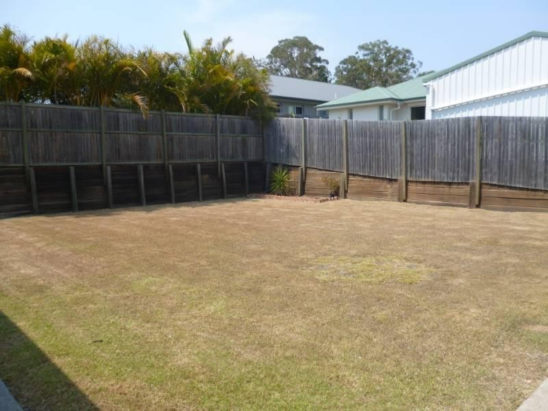 105 Santa Monica Drive, Augustine Heights QLD 4300