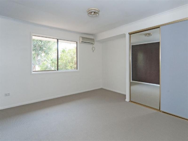16 Vanessa Court, Camira QLD 4300