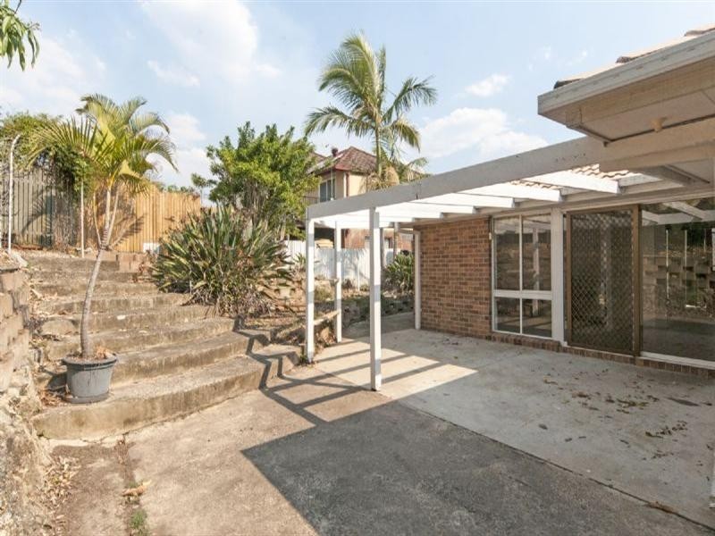 16 Vanessa Court, Camira QLD 4300