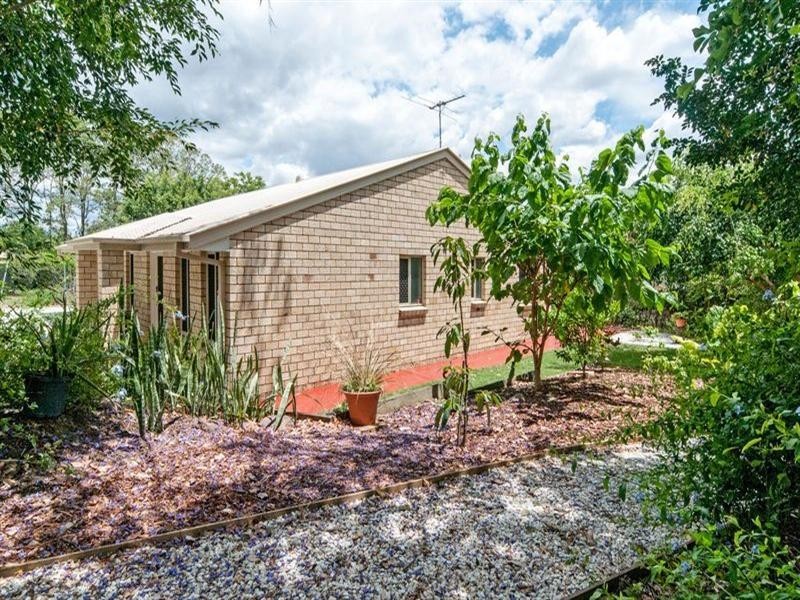 74 Johnston Street, Bellbird Park QLD 4300