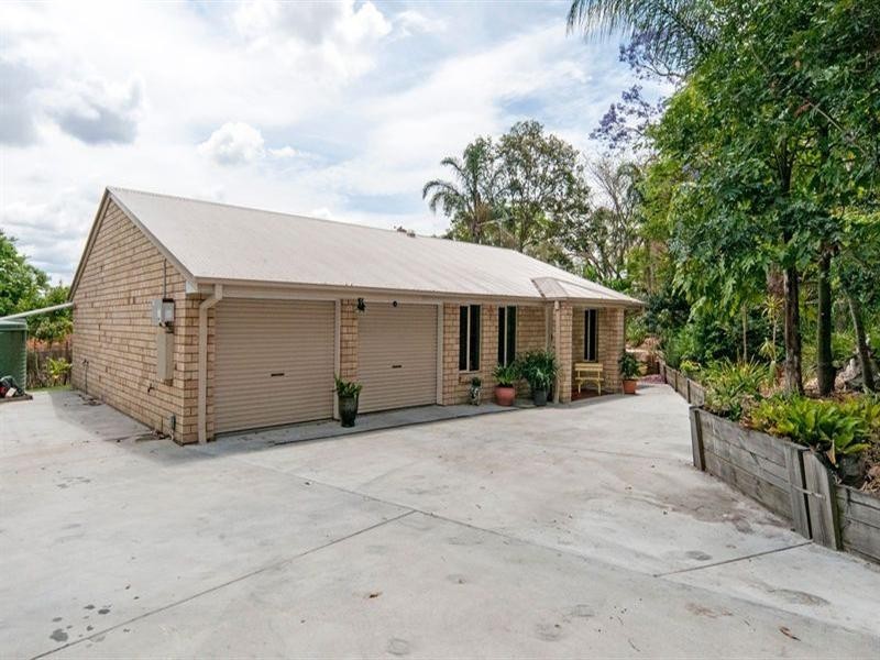 74 Johnston Street, Bellbird Park QLD 4300