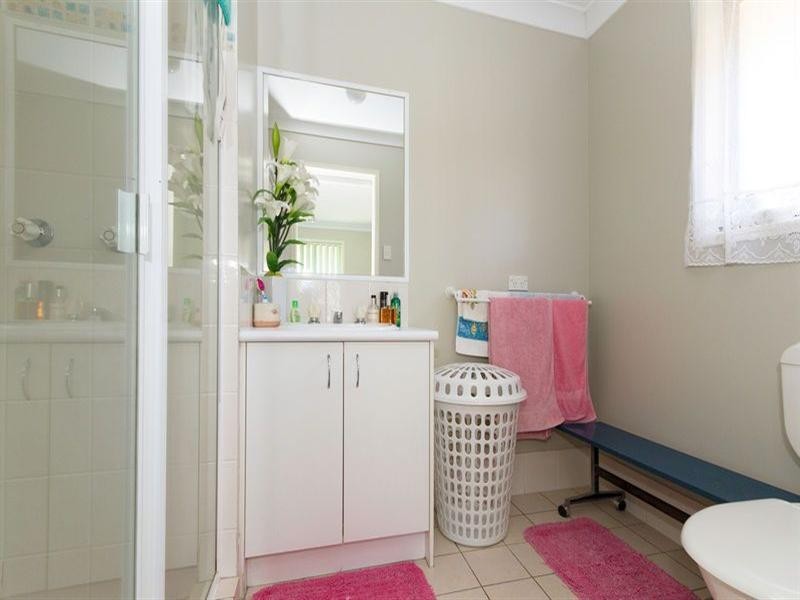 9 Warrigal Court, Redbank Plains QLD 4301