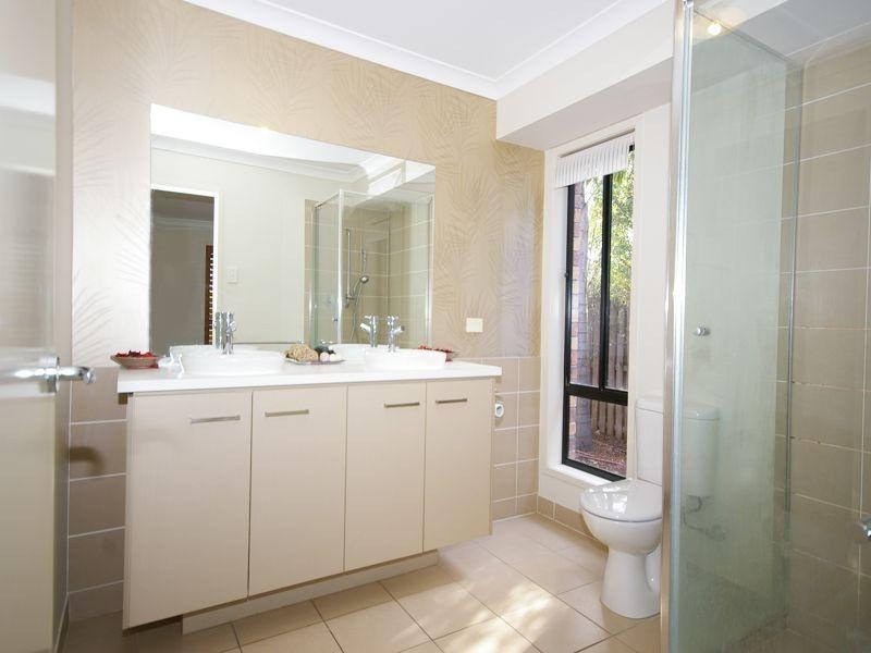 180 Alawoona Street, Redbank Plains QLD 4301