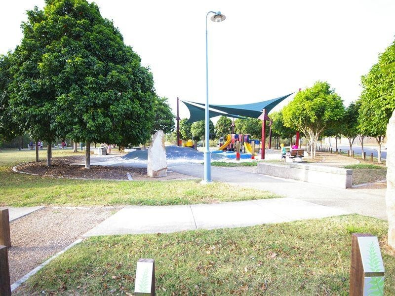 180 Alawoona Street, Redbank Plains QLD 4301