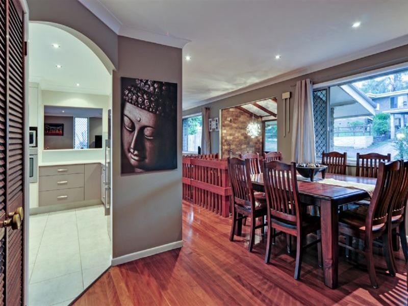 13 Dawn Parade, Riverview QLD 4303