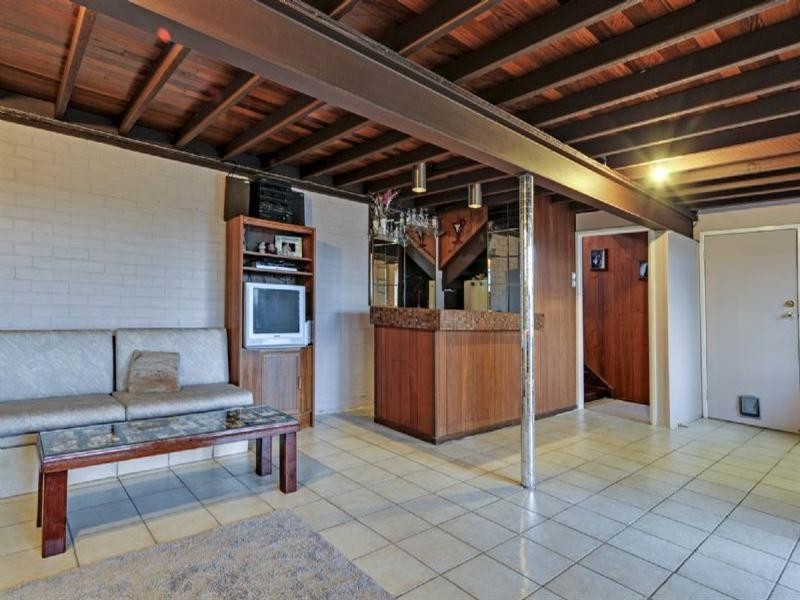 13 Dawn Parade, Riverview QLD 4303