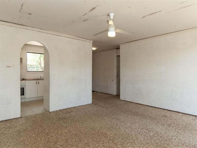 27 Goondoola Street, Redbank Plains QLD 4301