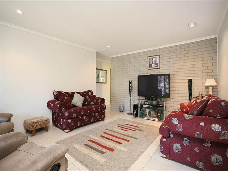 6 Jayvilla Court, Bellbird Park QLD 4300