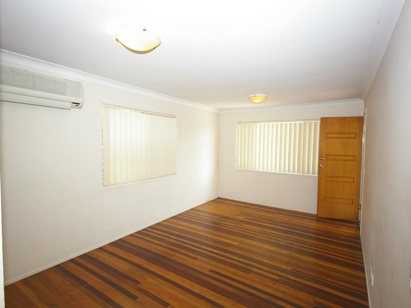 118 Redbank Plains Road, Bellbird Park QLD 4300