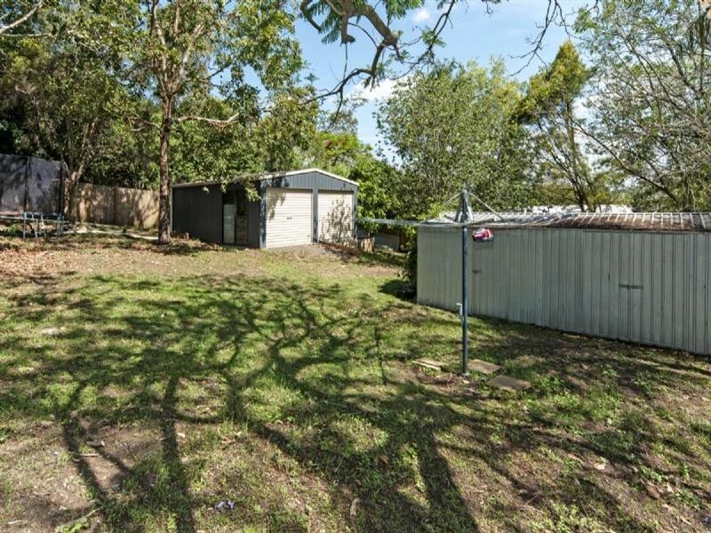 6 Alawoona Street, Redbank Plains QLD 4301
