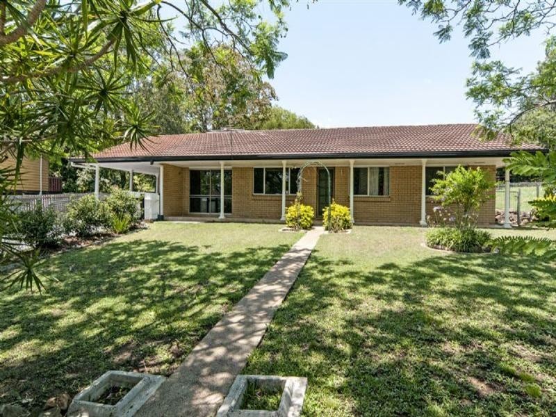 68 Alawoona Street, Redbank Plains QLD 4301