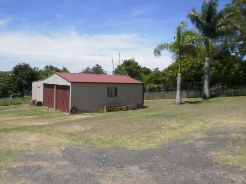 16 Brisbane Road, Redbank QLD 4301