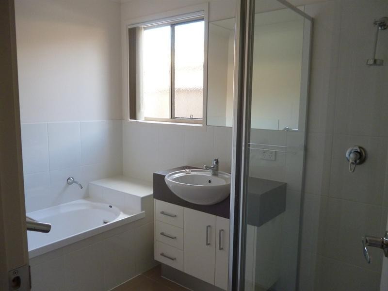 11 Perry, Redbank Plains QLD 4301