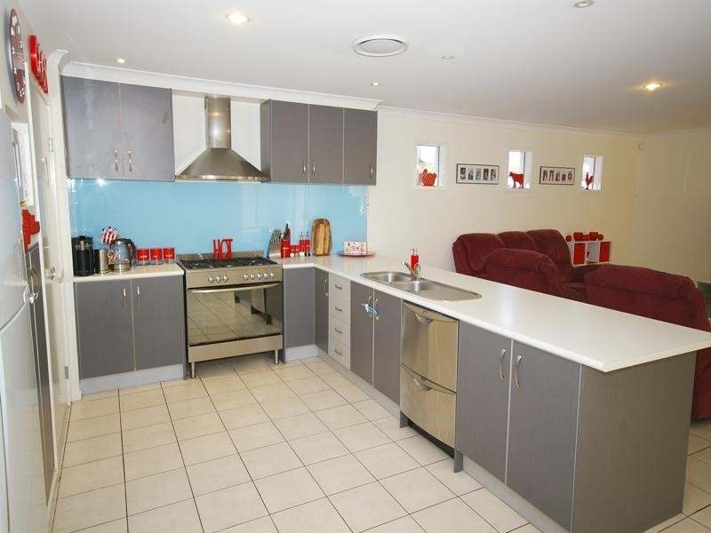 17 Chance Court, Springfield Lakes QLD 4300