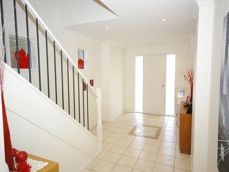 17 Chance Court, Springfield Lakes QLD 4300