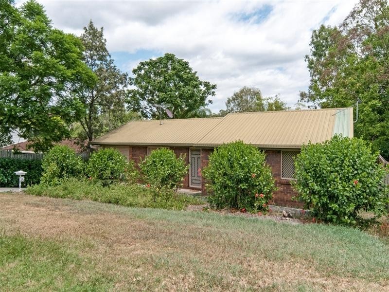 149 Cedar Road, Redbank Plains QLD 4301