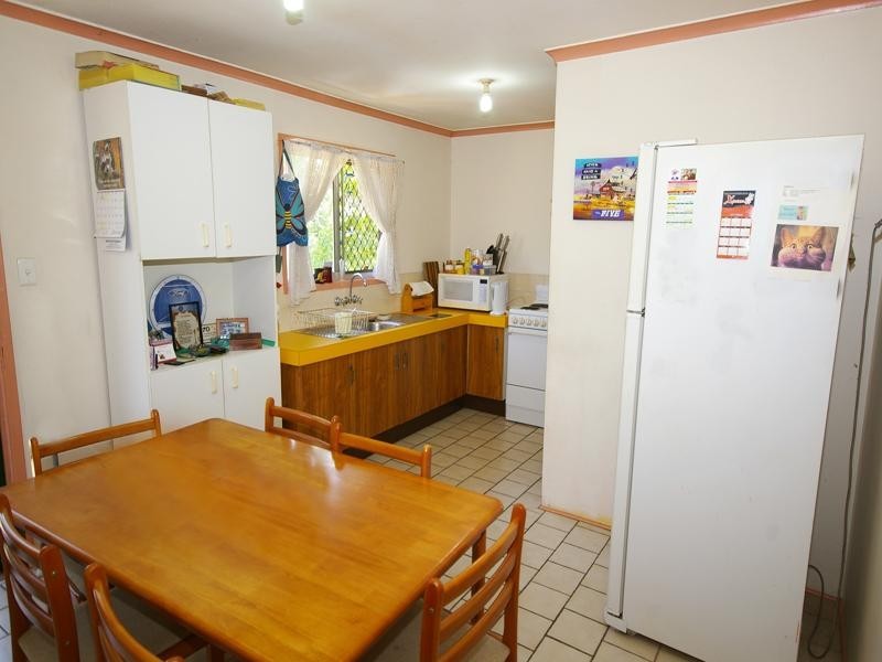 2 Shanahan Parade, Redbank Plains QLD 4301