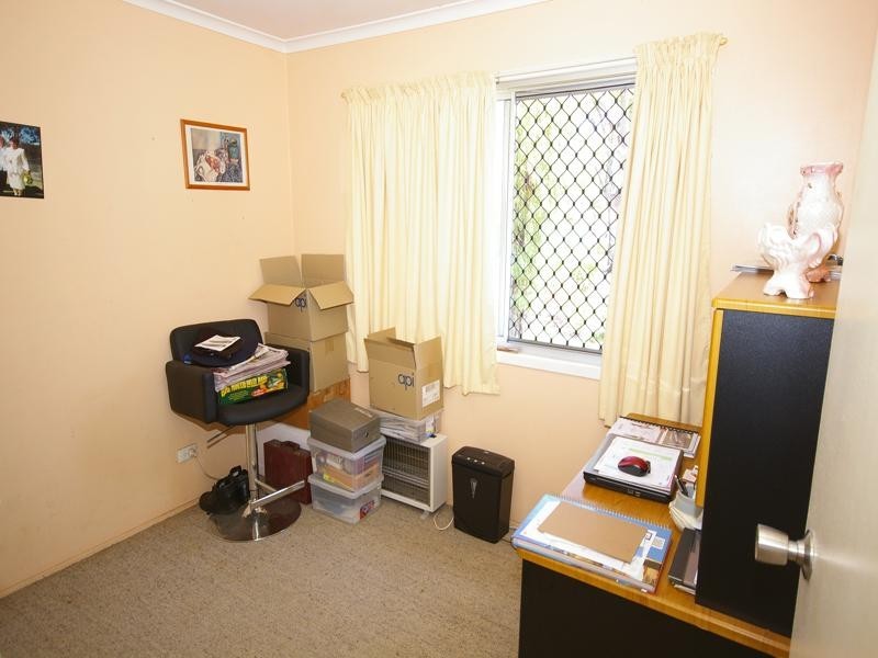 2 Shanahan Parade, Redbank Plains QLD 4301