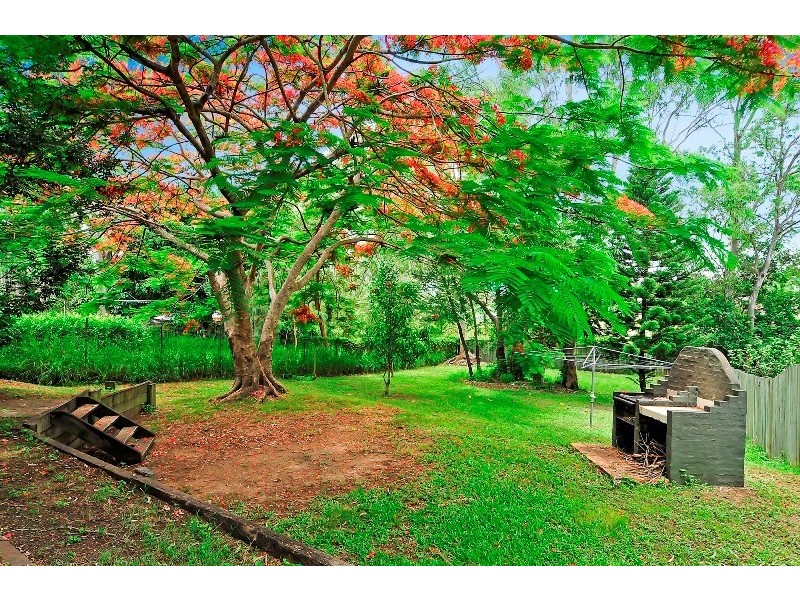 6 Shirley Street, Redbank Plains QLD 4301