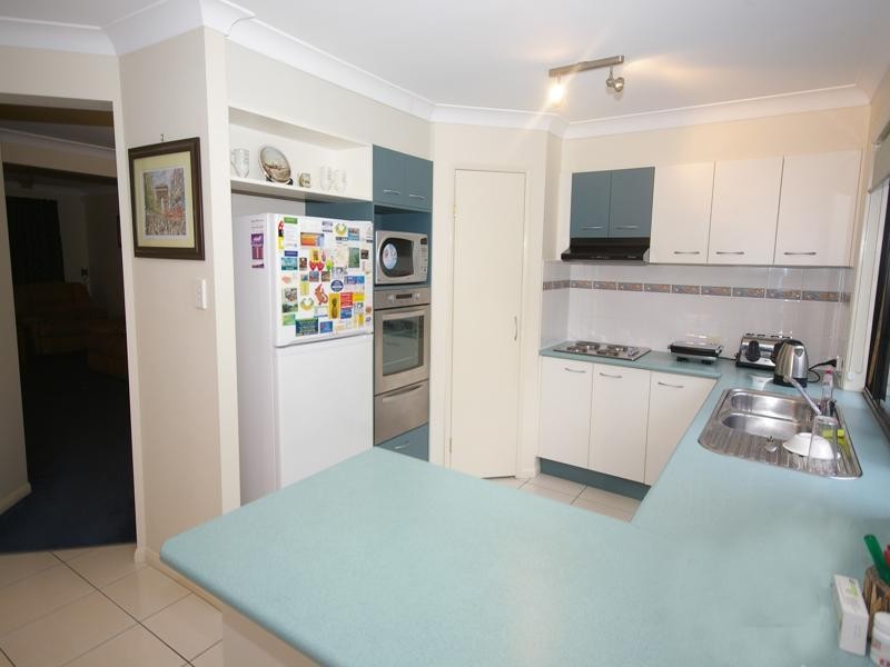 17 Greta Court, Camira QLD 4300