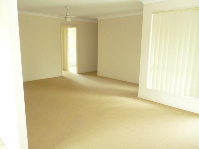 12 Saridakis Court, Goodna QLD 4300