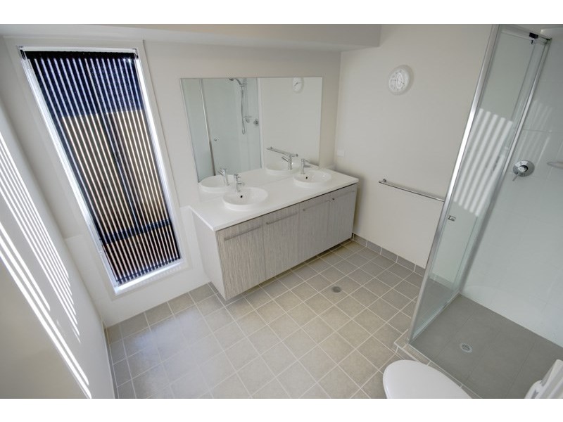 176 Alawoona Street, Redbank Plains QLD 4301