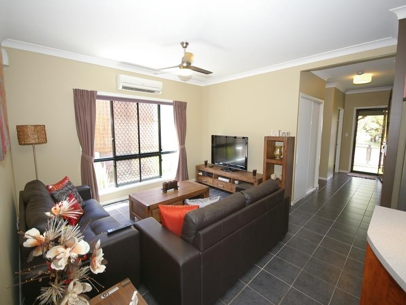 17 Wanderer Crescent, Springfield Lakes QLD 4300
