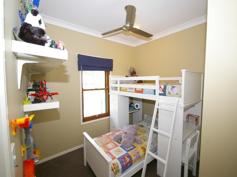 17 Wanderer Crescent, Springfield Lakes QLD 4300