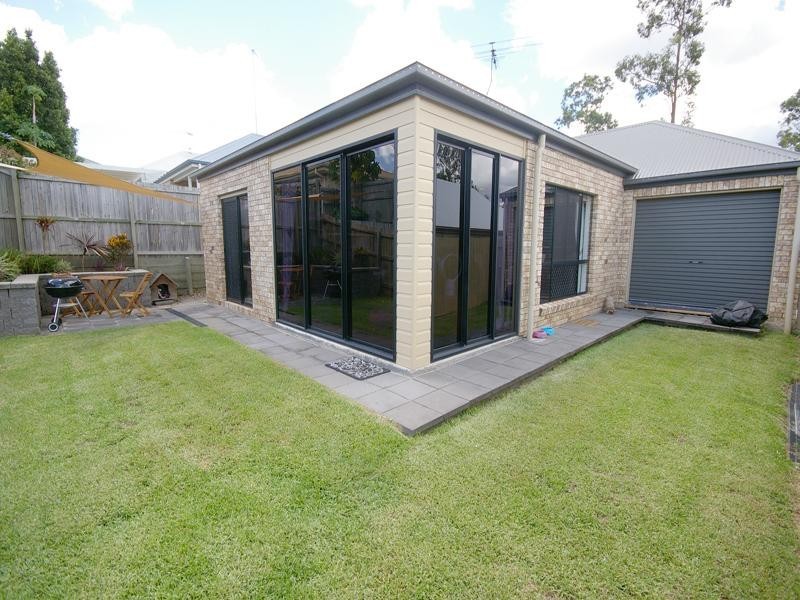 17 Wanderer Crescent, Springfield Lakes QLD 4300