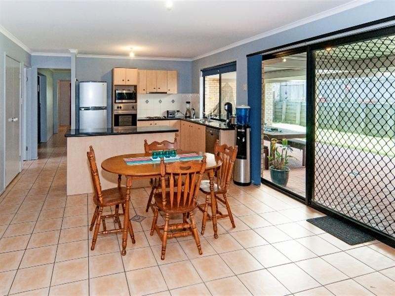 19 Scenic Crescent, Springfield QLD 4300