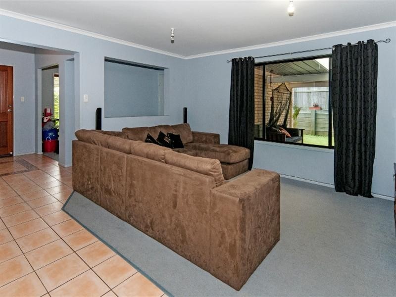 19 Scenic Crescent, Springfield QLD 4300