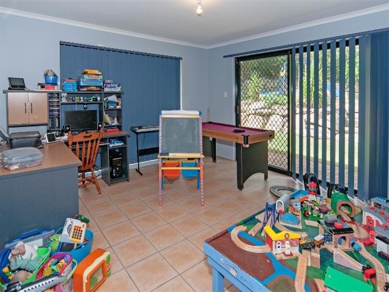 19 Scenic Crescent, Springfield QLD 4300