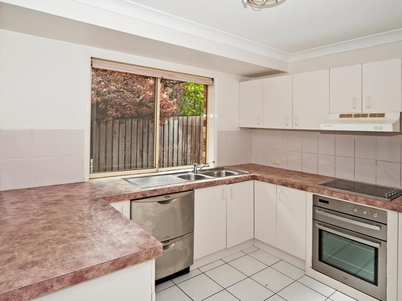 8 Opal Place, Springfield QLD 4300