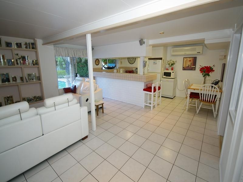 4 Oborn Street, Redbank Plains QLD 4301